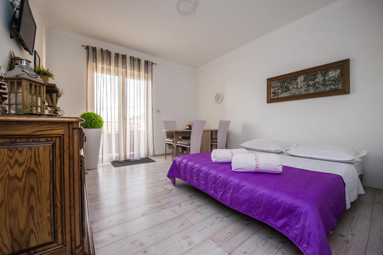 Nino Apartment