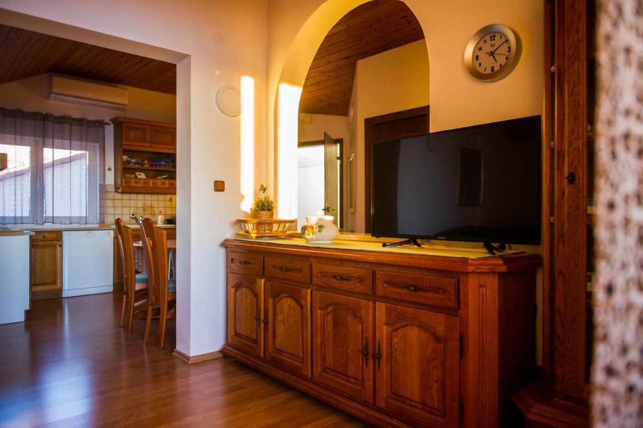 Nino Apartment Podstrana